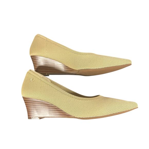 Vivaia Wedge Heels Sz 38 US 7 Beige Knit Pointed Toe Eco-Friendly Comfort Shoes - Picture 10 of 11